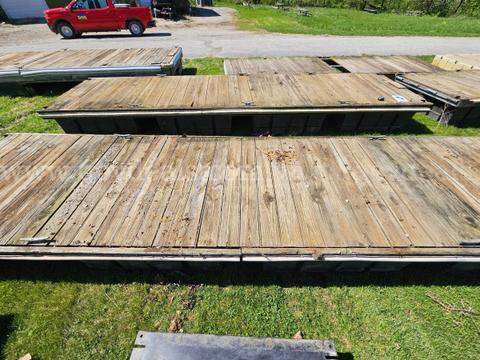 Floating dock
