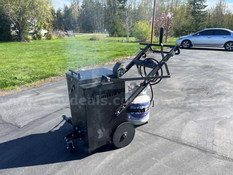 FREE SHIPPING New 12.5-Gallon Asphalt Crack Filler Melter and Applicator with Torch