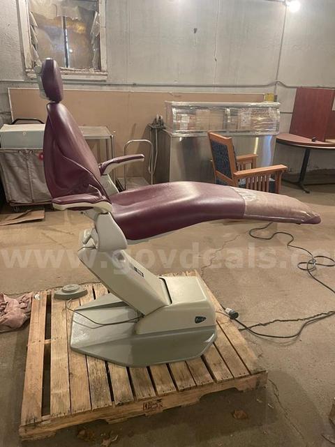 Pelton & Crane Dental Chair