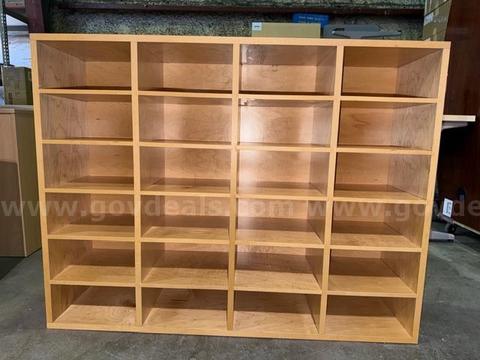 24 Slot Mail Organizer