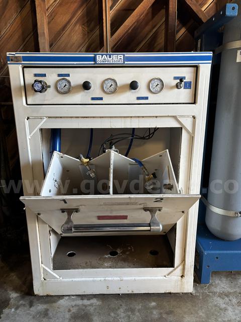 CFS-25 (K14V-E1 S/N 38443) Bauer CFS-25 Air Compressor and Containment Fill Station