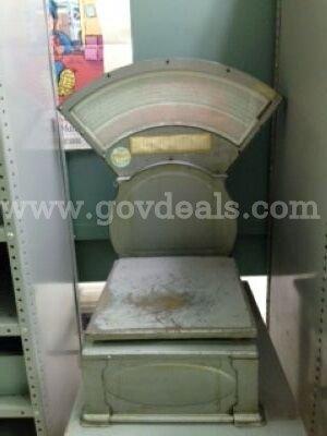 Lot of 12 Vintage USPS Scales