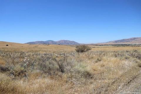 2.6 Acres South of Tehachapi, CA