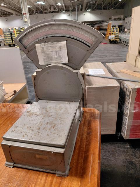 Lot of 2 Triner Scales