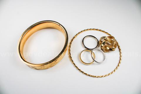 Solid 14kt Gold Estate Jewelry Lot