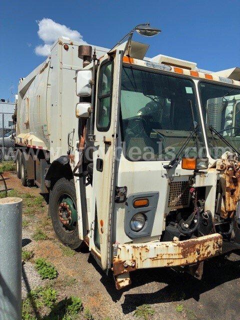 2013 Mack LEU633