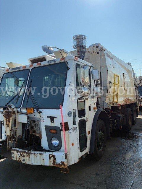 2016 Mack LEU613