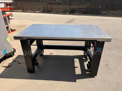 TMC CleanBench 53" x 30" Gimbal Piston Vibration Isolation Laboratory Table