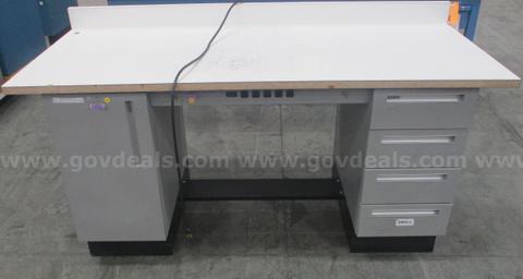 EDS WORK BENCH - 1 CABNITE & 4 DRAWER