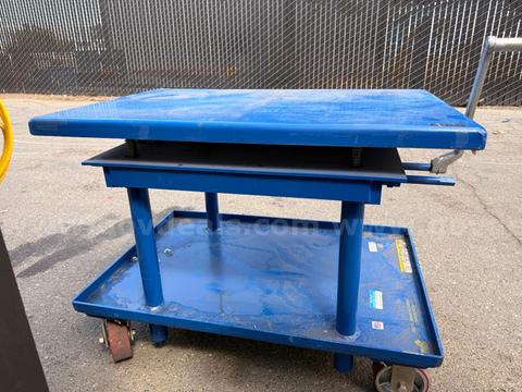 Vestil MT-2436-LP Hydraulic Lift Table Cart – 2,000 lb Capacity