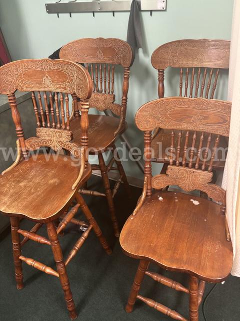 4 wooden chairs