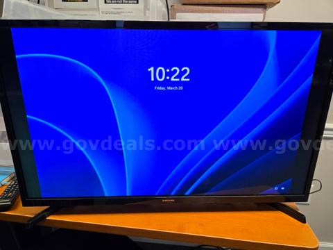 IT - Lot #656 - Samsung 32in TV