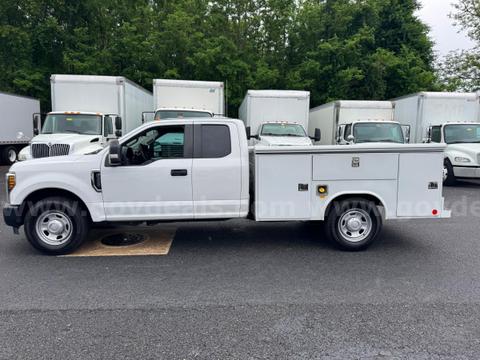 2019 FORD F350 SUPERCAB SERVICE BODY TRUCK