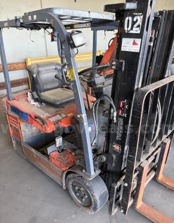 Forklift Toyota FL02 7FBEU15-18204 no battery