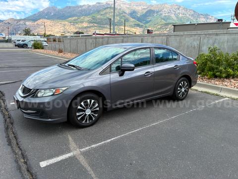 2014 HONDA CIVIV RUNS AND DRIVES - SHIPPING AVAILABLE