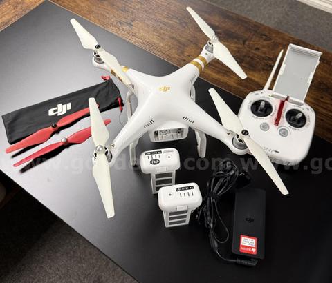 DJI Phantom 3 Drone