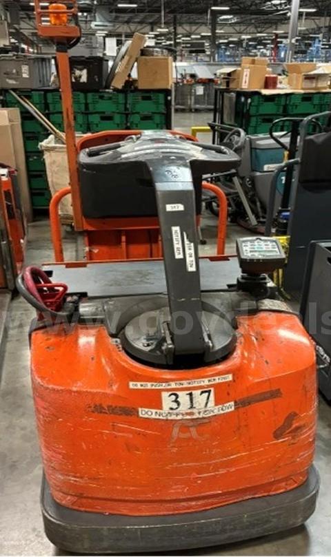 Toyota Pallet Truck 8HBC30 - S/N 40189 - Oklahoma City, OK