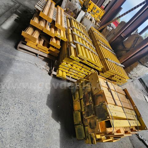LOT OF HEAVY METAL WAREHOUSE BARRIER