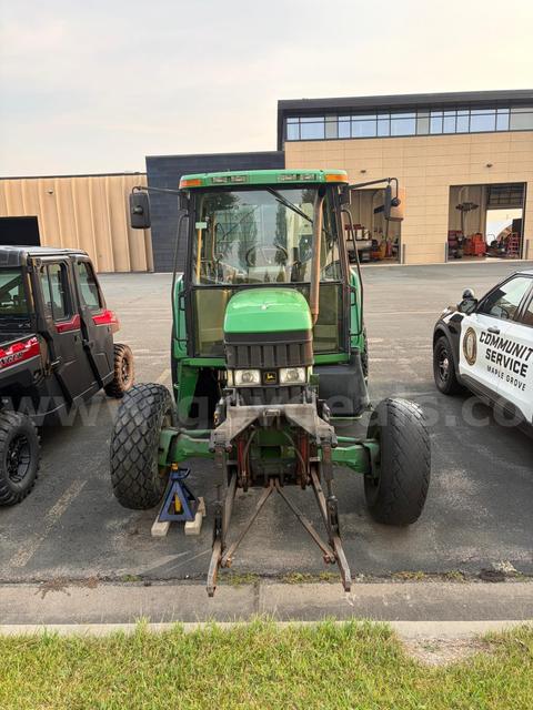 2000 John Deere 6410