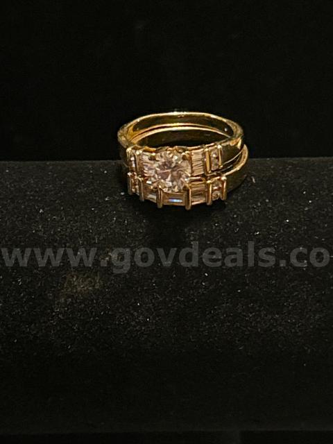 Stunning, Ladies, 24k Gold, Size 10, CZ, Bridal Ring Set. FREE SHIPPING W/ BUY IT NOW!!