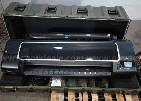 HP DesignJet Z5400 44-in PostScript Wide Format Printer W/ Hard Case