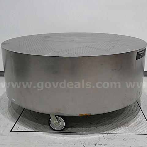 Newport Corp RP Reliance Mobile Sealed Hole Optical Table Round