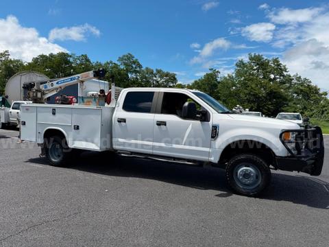 2021 FORD F350, CREW CAB, 4X4 SERVICE BODY WITH CRANE