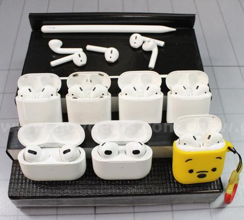 (7) Sets of Apple Air Pods/etc., Approximately 1 lb., #35336