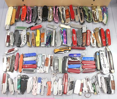 Approximately 12 lbs. of Assorted Knives, #35524