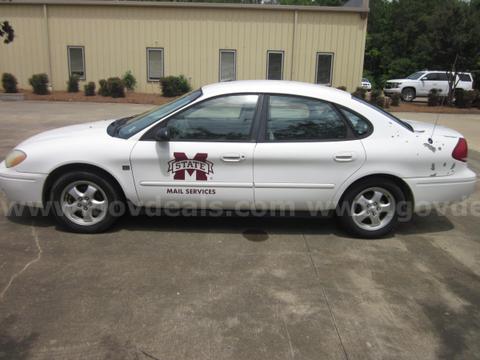 2004 Ford Taurus