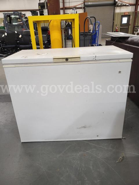GE Chest Freezer