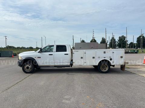 2012 Dodge Ram 5500 2WD Crew Cab w/ BrandFX Fiberglass Service Body