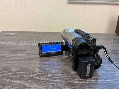 SONY VIDEO CAMERA DCR-DVD710