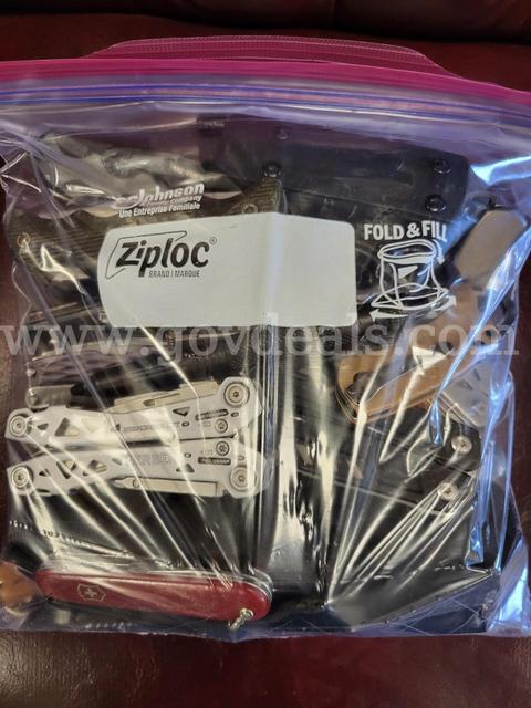 Bag of miscellaneous Knives & Multi-Tools