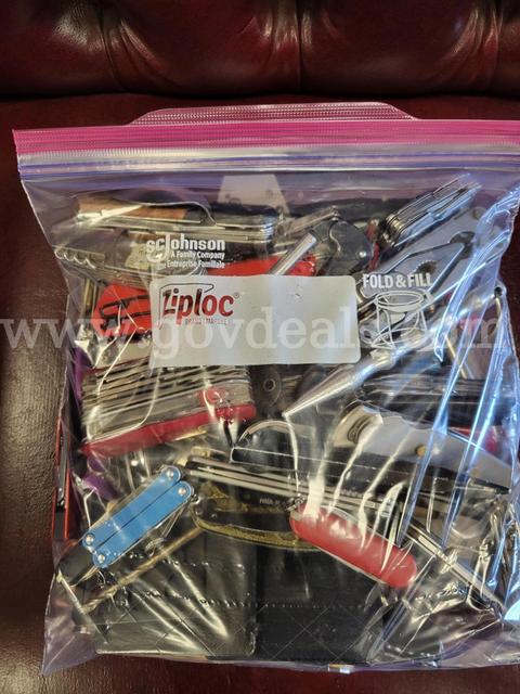 Bag of miscellaneous Knives & Multi-Tools