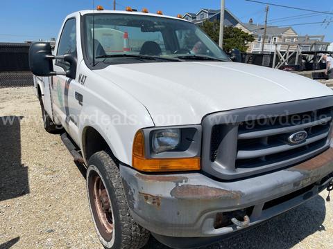2001 Ford F-350 SD XL 4WD Utility Body