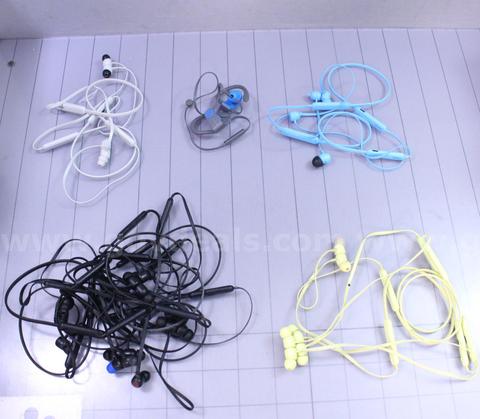 Approximately 1 lb. of BEATS Electronics, #35435