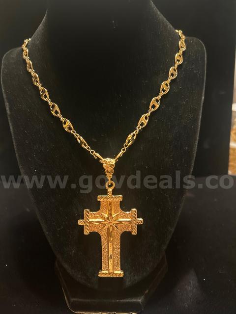 24k Gold, 23”, Gucci-Style Link Necklace w/ Large Diamond-Cut Cross Pendant. READ ⬇️