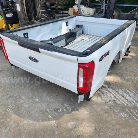 2024 FORD F350 superduty truck bed.