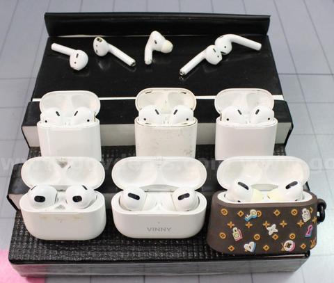(6) Sets of Apple Air Pods/etc., Approximately 1 lb., #35554