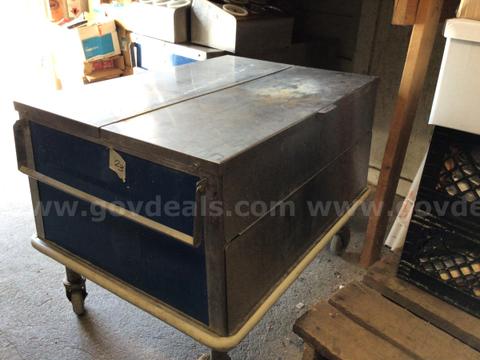Dish Cart with covers