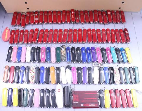 Approximately 6 lbs. Assorted SMALL Victorinox/Swiss Army Knives, #35397