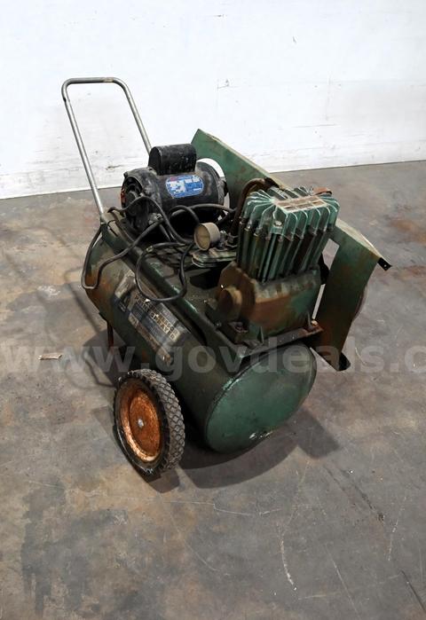 Sears 100 PSI Twin-Cylinder Utility Air Compressor Paint Sprayer