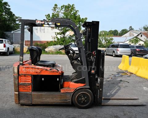 Toyota Electric Forklift Truck