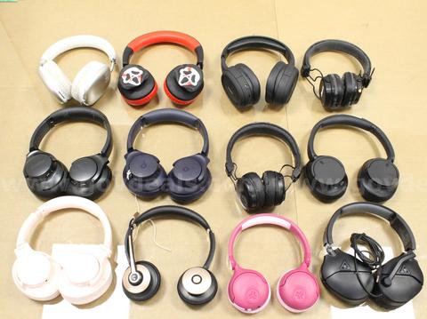 Approximately 6 lbs. of Assorted Electronics/Headphones, #36116
