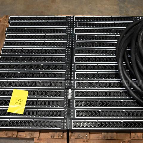 LOT OF (14) Server Technology Basic Rack PDU (Power Distribution Unit) With Cables