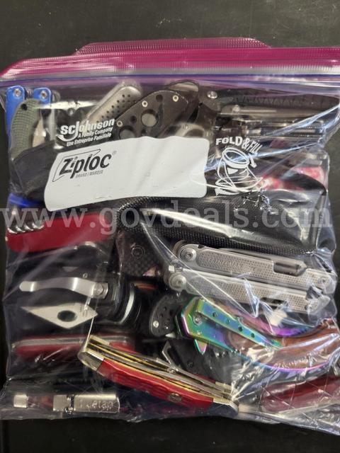 Bag of miscellaneous Knives & Multi-Tools