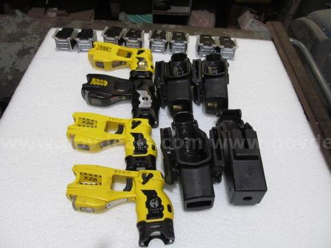Lot of 4 ea X26 Taser with Holsters