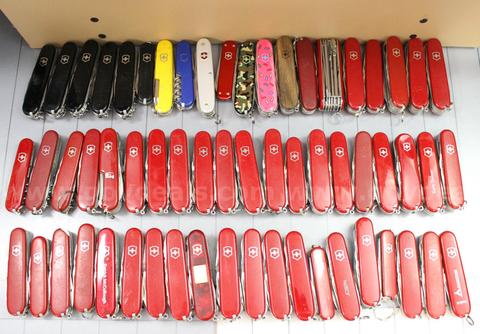 Approximately 10 lbs. Assorted Victorinox/Swiss Army Knives, #35948