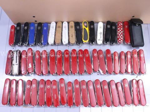 Approximately 10 lbs. Assorted Victorinox/Swiss Army  Knives, #36362